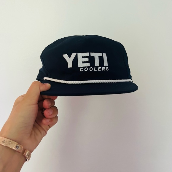 Yeti Accessories - Yeti Hat Vintage style